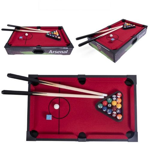 Arsenal eight-ball pool game in a stadium and pitch design